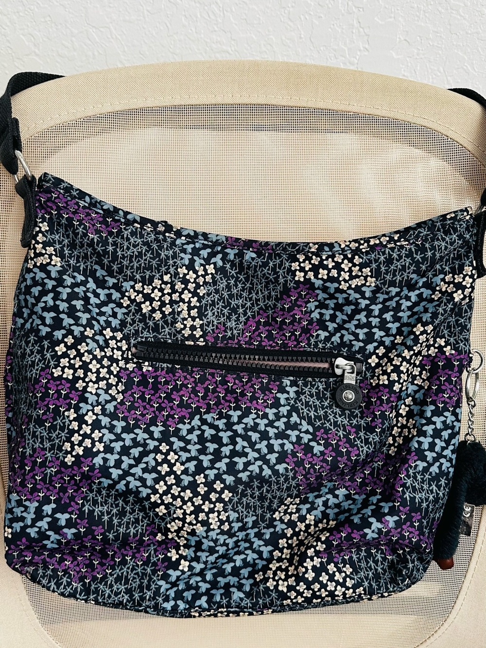 Kipling Belammie Hobo Bag. - Picture 2 of 3